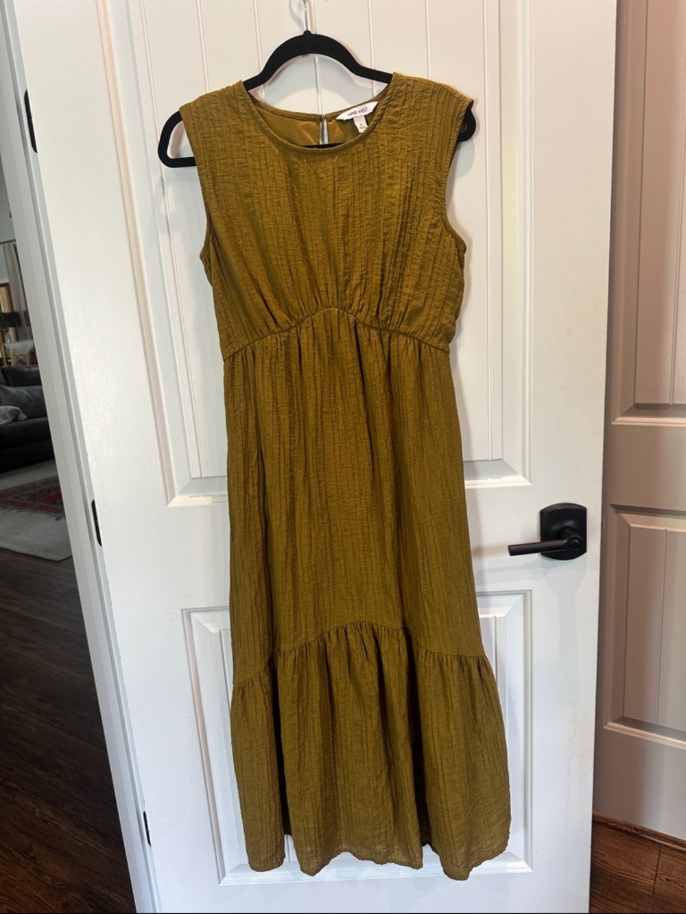 Nine West Olive Green Sleeveless Tiered Midi Dress